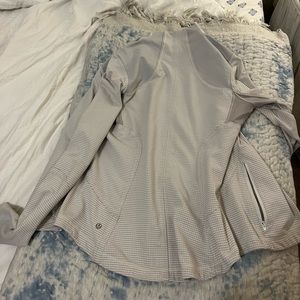 lululemon white jacket